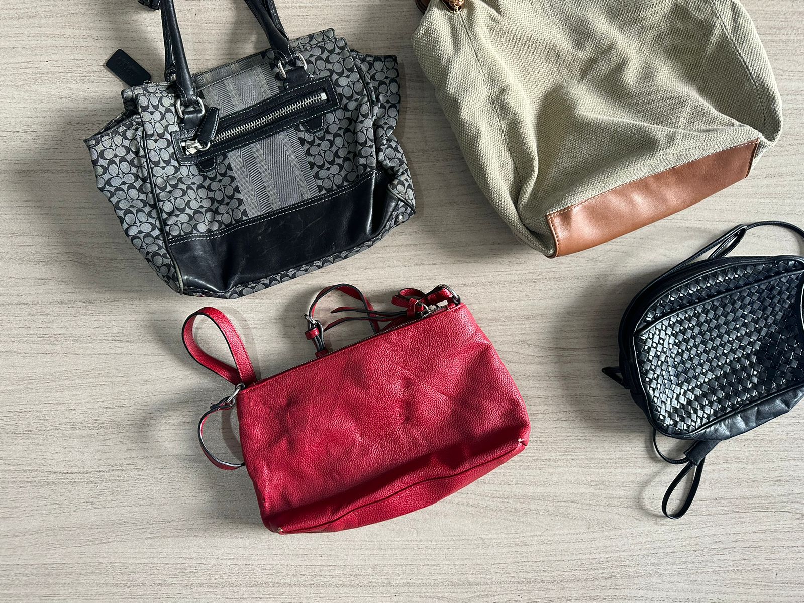 Fardo Carteras Segunda Importadora Americana Fardos de Ropa